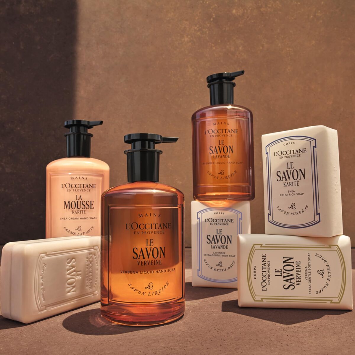 V1H0B8B1E377ED268403AD37B201245B708RP5