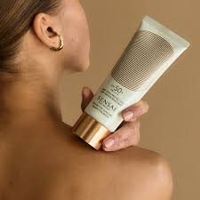 Protecteur Solaire Sensai SENSAI SILKY BRONZE Spf 50+ 150 ml