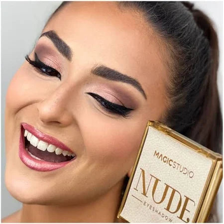 Palette d'ombres à paupières Magic Studio Eyeshadow Palette Very Nude (1 Unité)